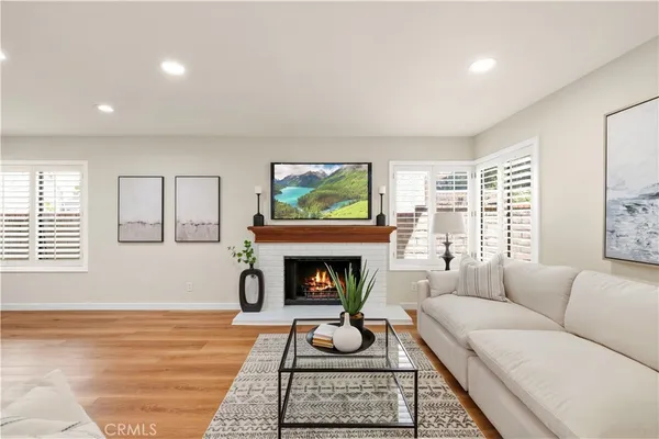 $1,149,000 | 24103 Clearbank Lane, Newhall, CA 91321