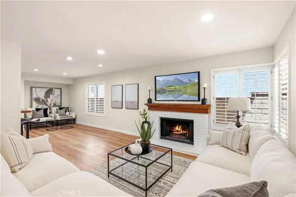 $1,149,000 | 24103 Clearbank Lane, Newhall, CA 91321