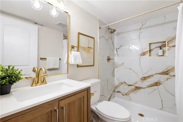 $1,149,000 | 24103 Clearbank Lane, Newhall, CA 91321