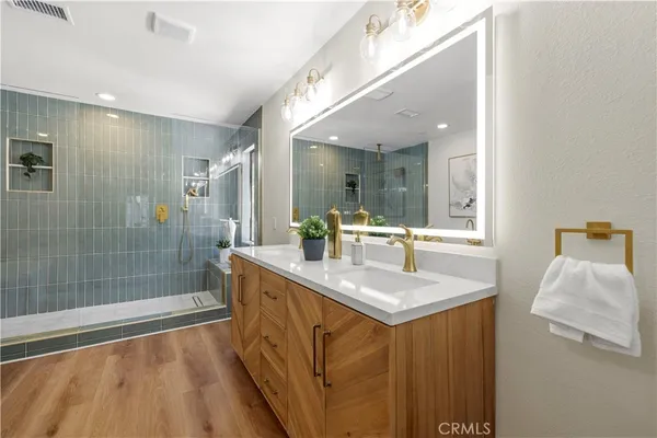 $1,149,000 | 24103 Clearbank Lane, Newhall, CA 91321