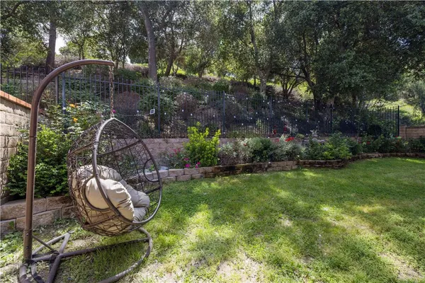 $1,149,000 | 24103 Clearbank Lane, Newhall, CA 91321