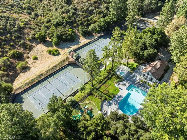 $1,149,000 | 24103 Clearbank Lane, Newhall, CA 91321