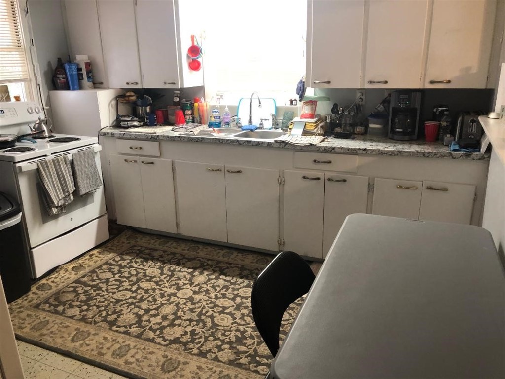 904 Hampton Street Iva, SC 29655 - Photo 8 of 18