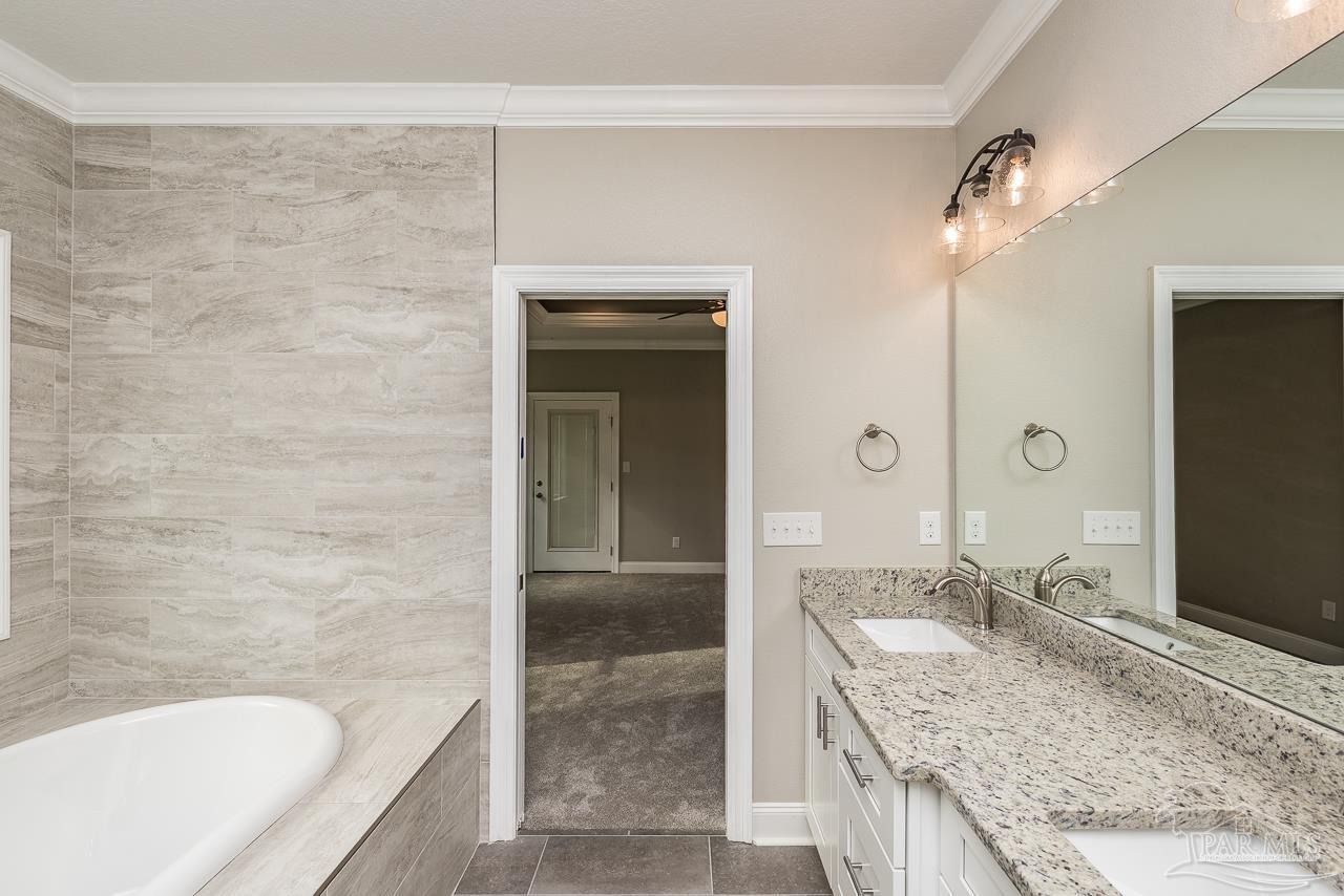 1121 Adrian Way Milton, FL 32583 - Photo 17 of 35