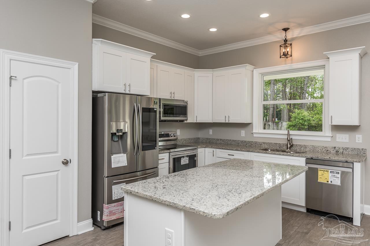 1121 Adrian Way Milton, FL 32583 - Photo 9 of 35