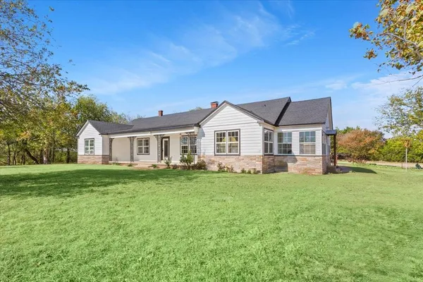 $589,900 | 2791 Talbert Ranch Road, China Spring, TX 76633