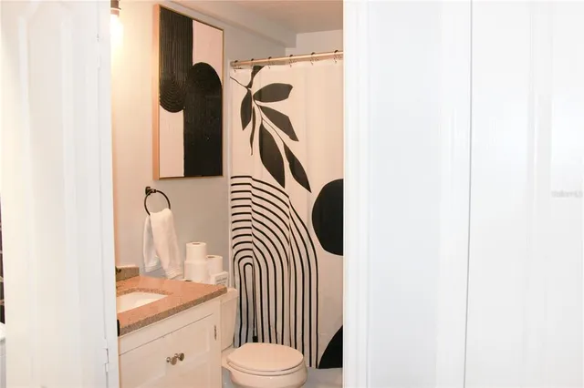 $2,650 | 5825 Meadowpark Place, Lithia, FL 33547