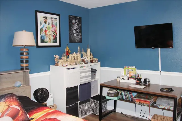 $2,650 | 5825 Meadowpark Place, Lithia, FL 33547