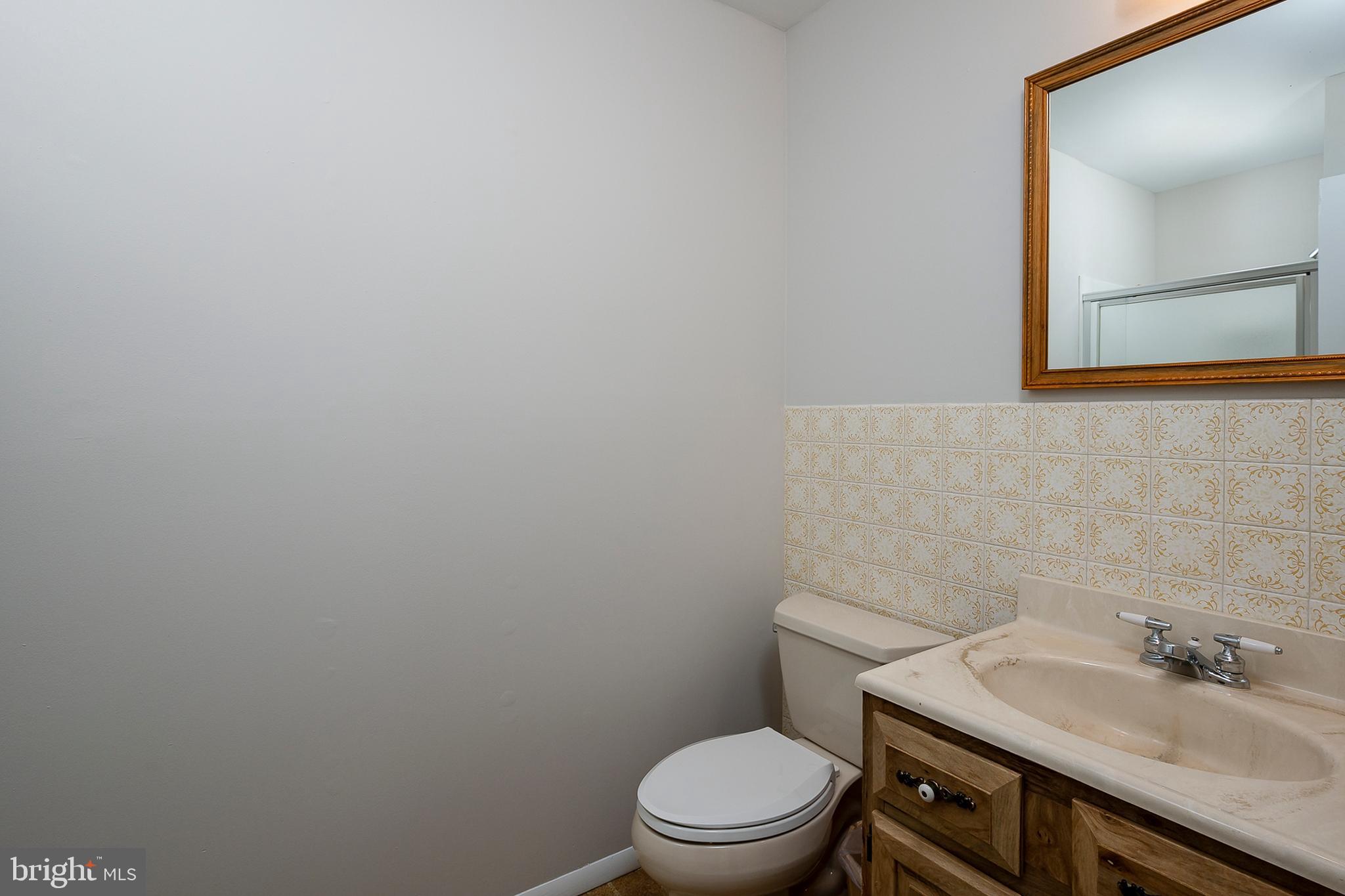 898 Snow Ridge Circle Gambrills, MD 21054 - Photo 16 of 25 Primary Bathroom