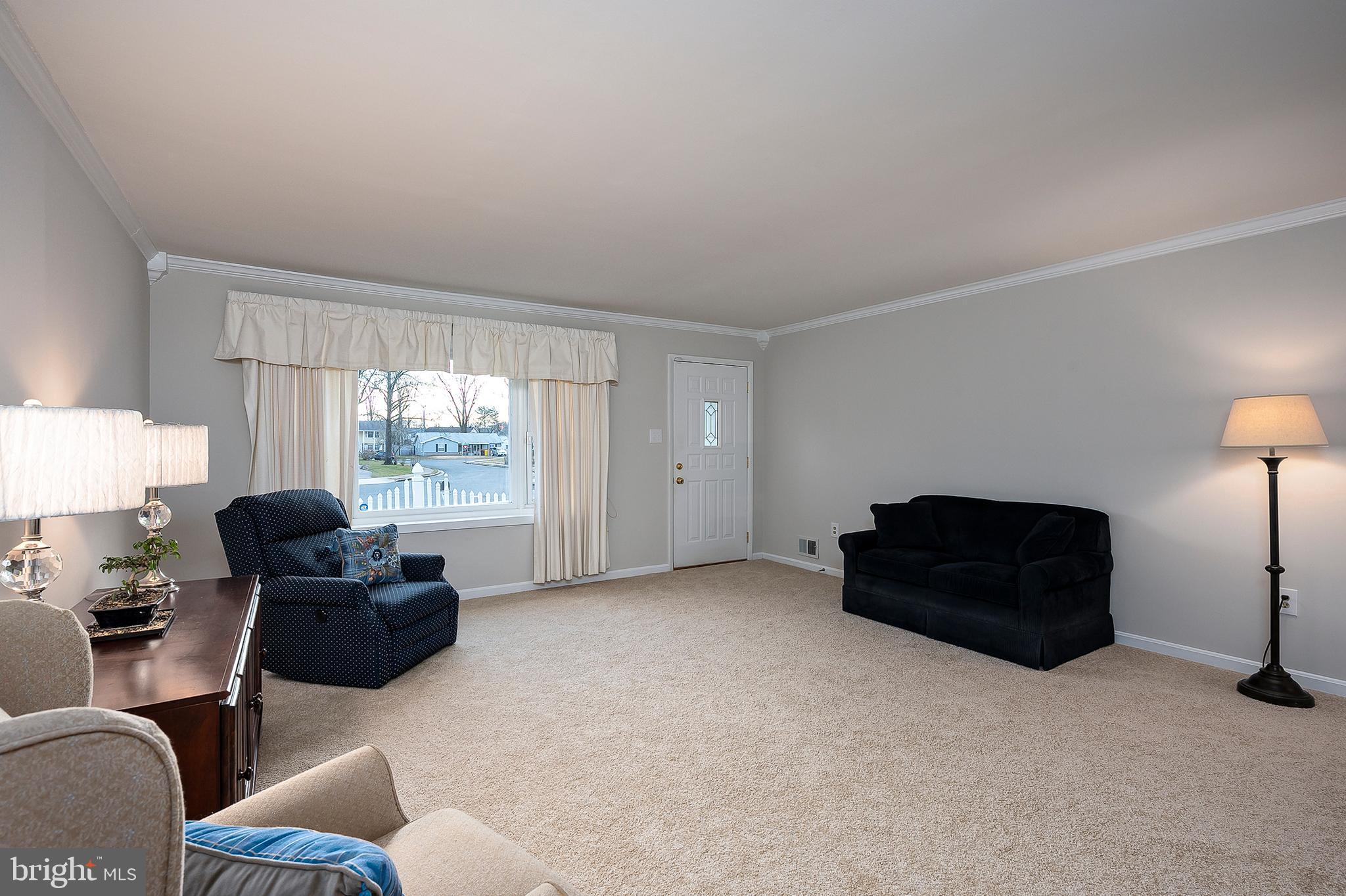 898 Snow Ridge Circle Gambrills, MD 21054 - Photo 6 of 25 Living Room (alt view)