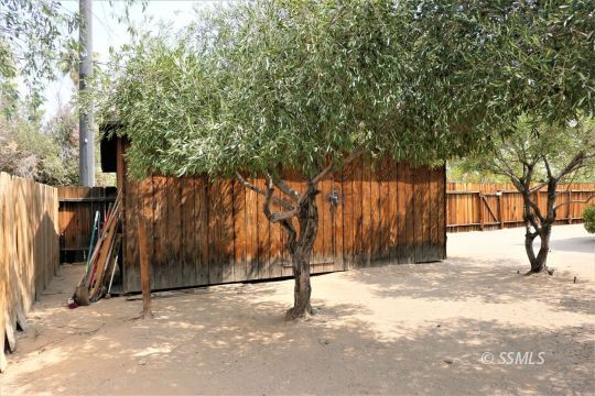 732 West Dolphin Avenue Ridgecrest, CA 93555 - Photo 32 of 35 Gallery Image 32