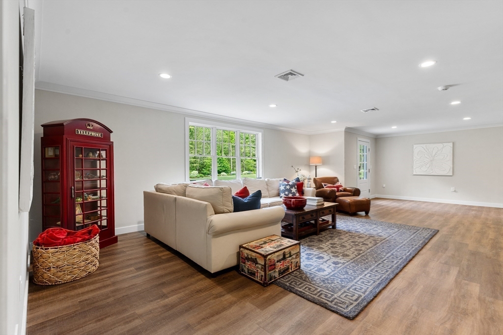 1 Penny Lane Lexington, MA 02421 - Photo 31 of 40 Gallery Image 31