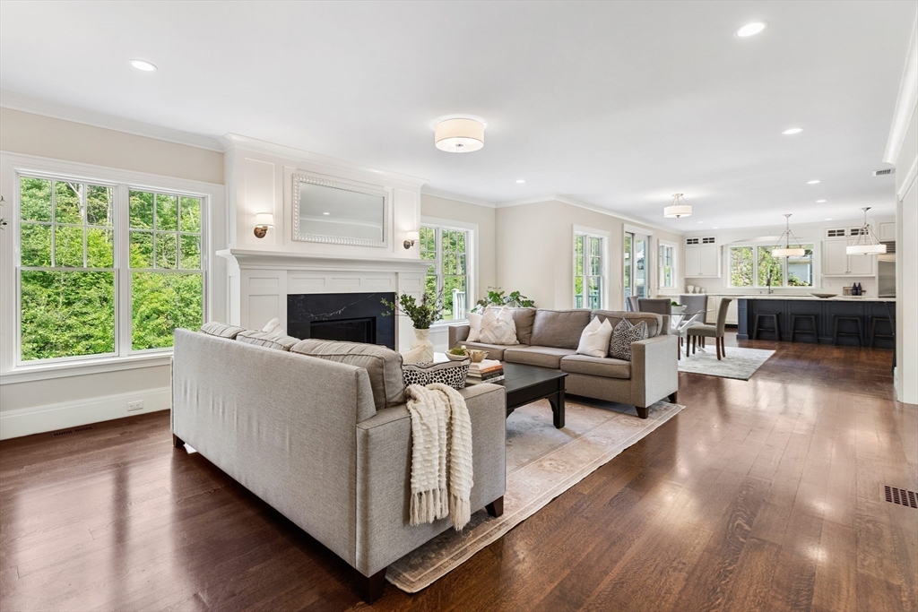 1 Penny Lane Lexington, MA 02421 - Photo 6 of 40 Gallery Image 6