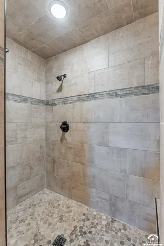 $599,000 | 320 White Drive, Lawrence, KS 66049