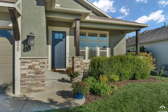$599,000 | 320 White Drive, Lawrence, KS 66049