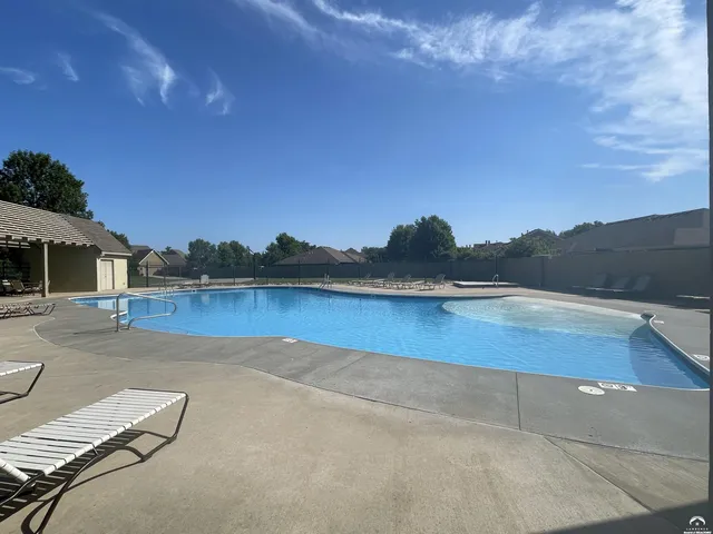 $599,000 | 320 White Drive, Lawrence, KS 66049