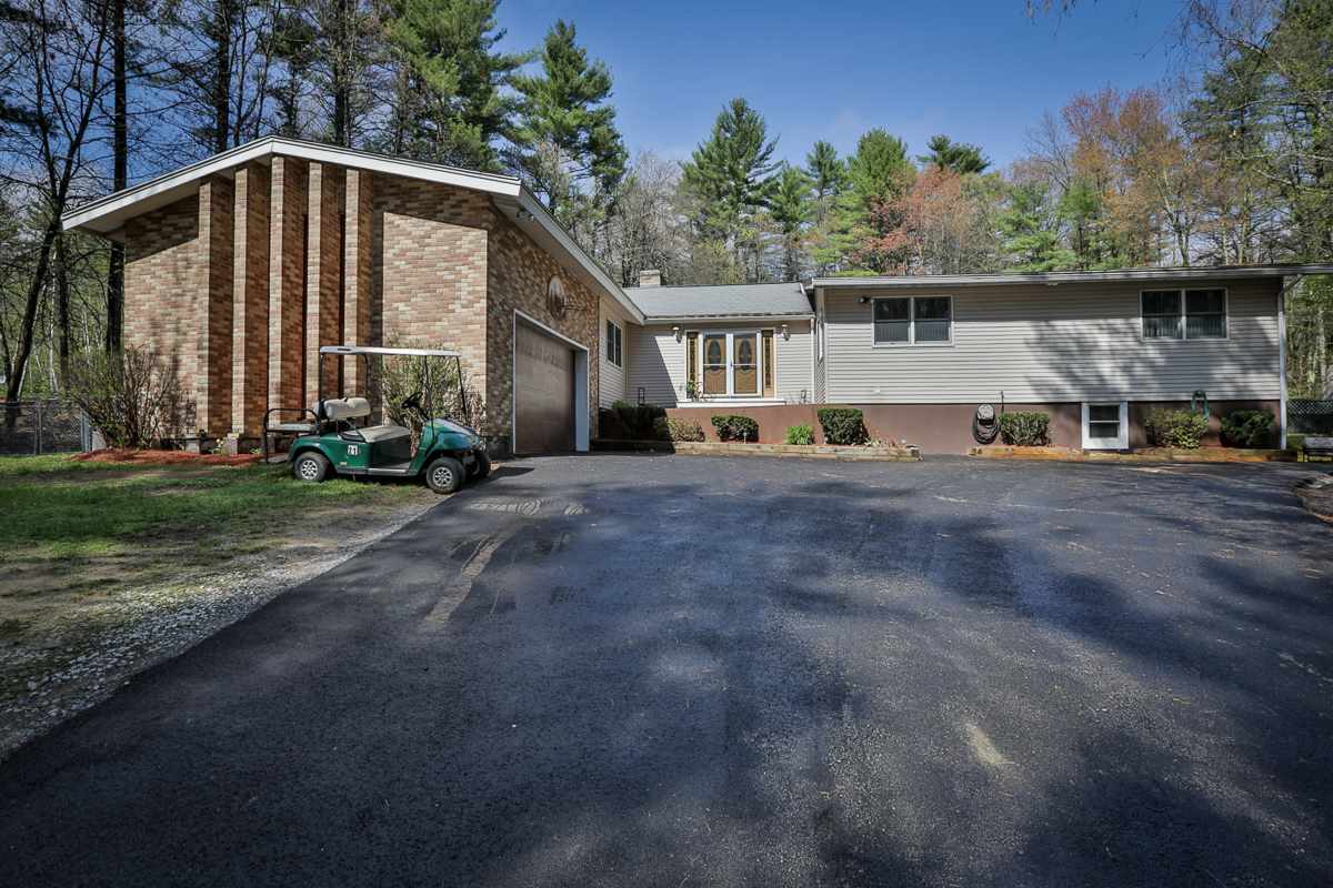36 Simpson Road Pelham, NH 03076 - Photo 1 of 35
