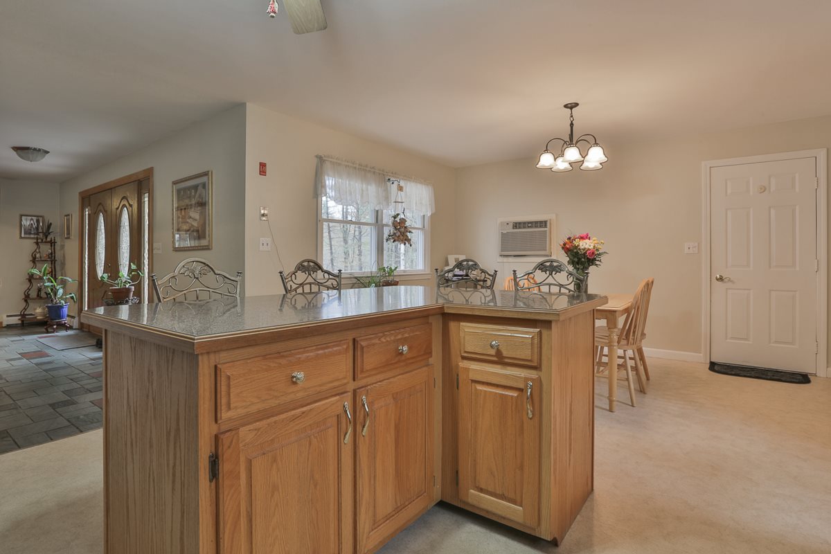 36 Simpson Road Pelham, NH 03076 - Photo 13 of 35