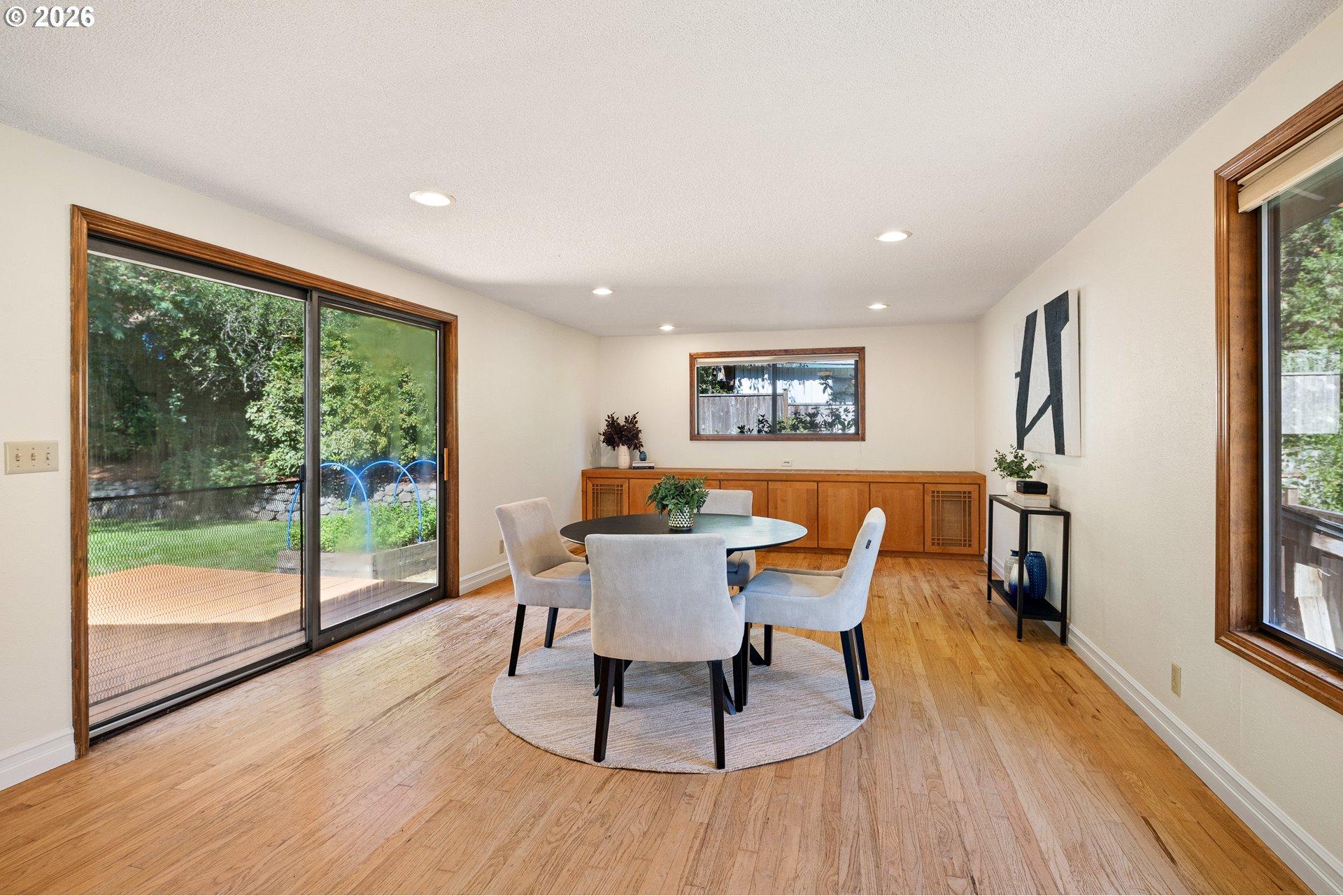 765 Foothill Drive Eugene, OR 97405 - Photo 12 of 41 Gallery Image 12