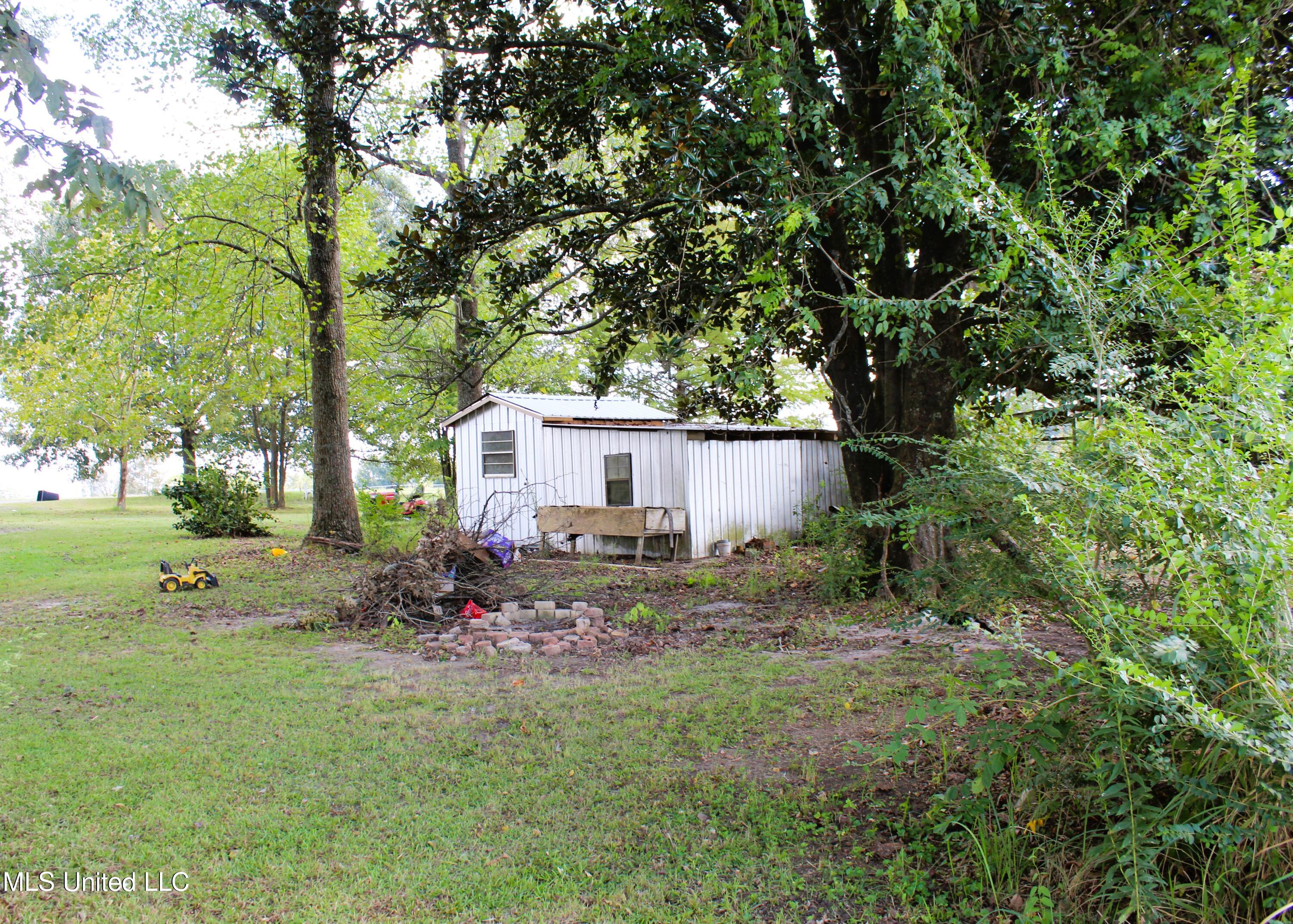 128 Harvey Road Lucedale, MS 39452 - Photo 9 of 16 IMG_9293