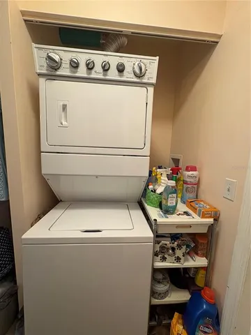 $1,800 | 1606 Flint Drive West, Clearwater, FL 33759