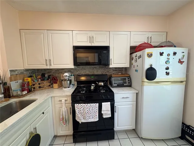 $1,800 | 1606 Flint Drive West, Clearwater, FL 33759