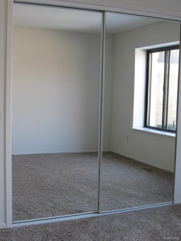519 Tennyson, Unit 23 Rochester, MI 48307 - Photo 21 of 33 Bedroom 2.jpg