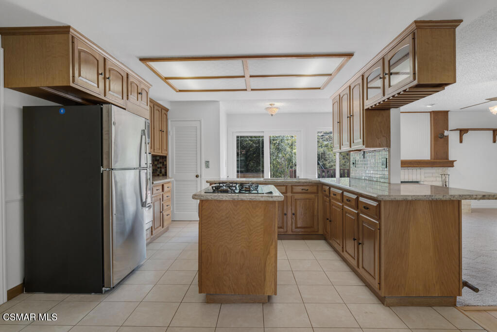 1278 Rambling Road Simi Valley, CA 93065 - Photo 16 of 76