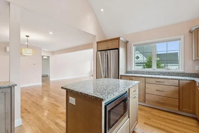 $819,000 | 2 Foxglove Way, Unit 89, Brunswick, ME 04011