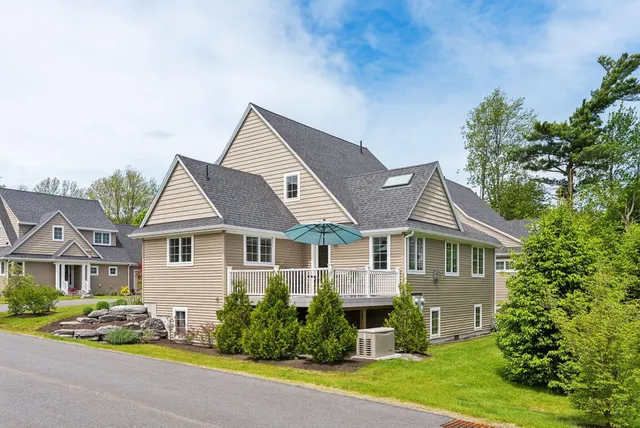 $819,000 | 2 Foxglove Way, Unit 89, Brunswick, ME 04011