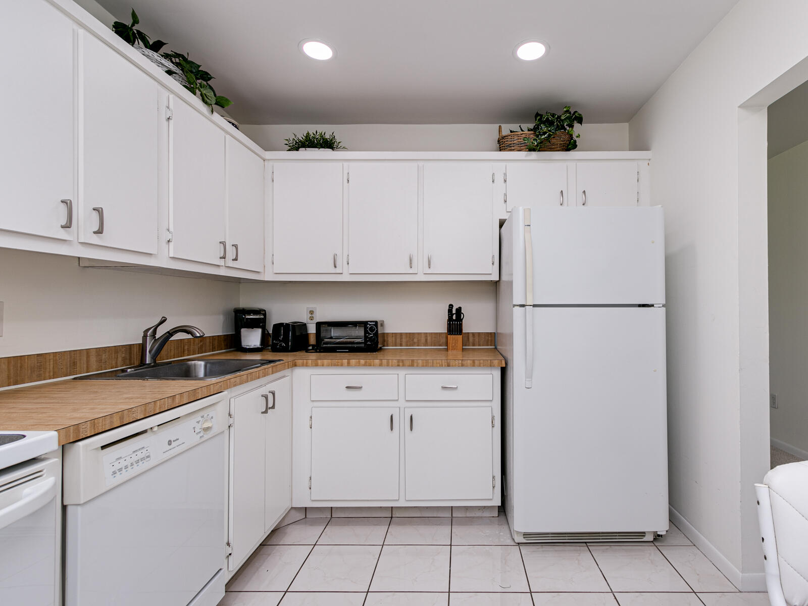 21213 Lago Circle, Unit 10B Boca Raton, FL 33433 - Photo 6 of 29 21213-19