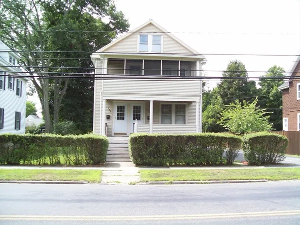 $2,300 | 124 Bishop Street, Unit 1, Framingham, MA 01702