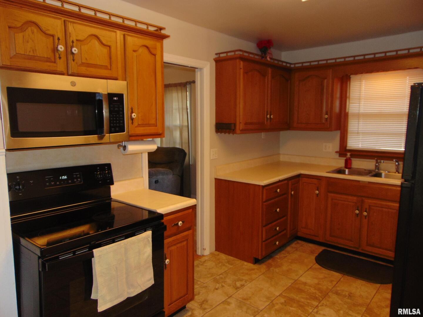 936 North 22nd Street Murphysboro, IL 62966 - Photo 6 of 11