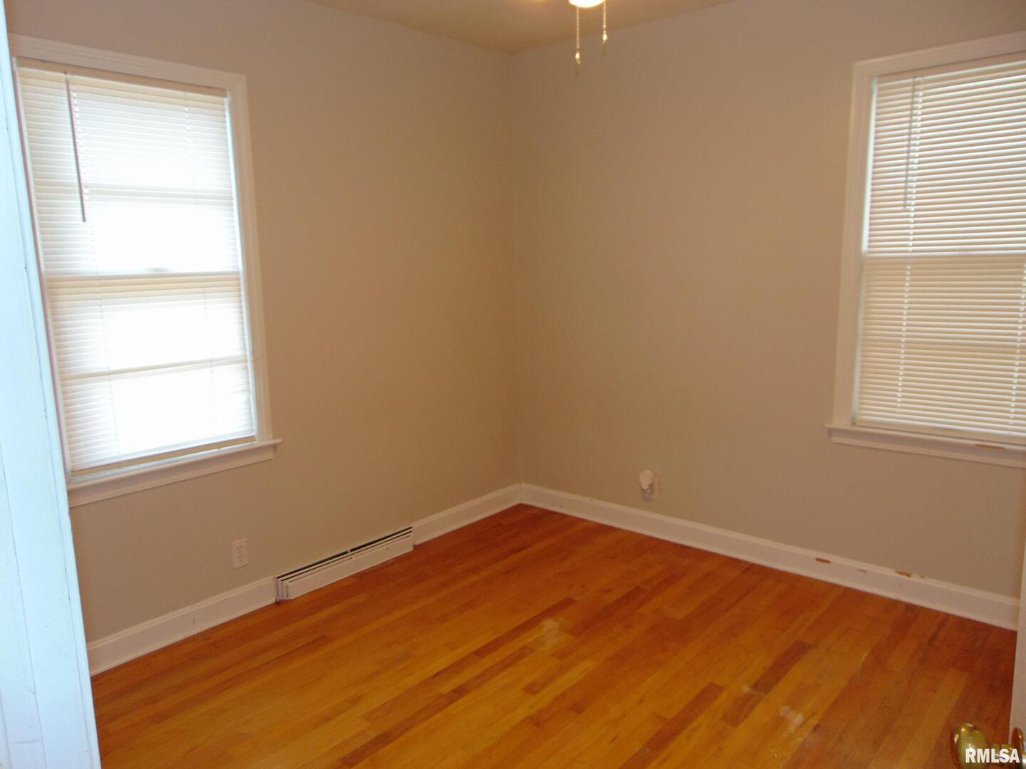 936 North 22nd Street Murphysboro, IL 62966 - Photo 8 of 11