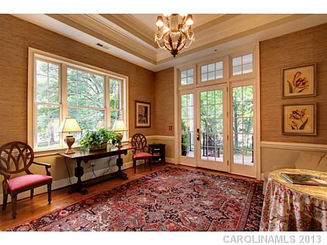 950 Queens Road, Unit 950 Charlotte, NC 28207 - Photo 2 of 16 Gallery Image 2