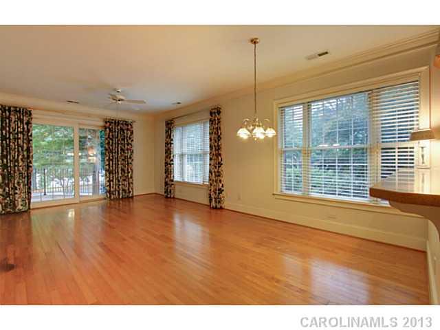 950 Queens Road, Unit 950 Charlotte, NC 28207 - Photo 11 of 16 Gallery Image 11