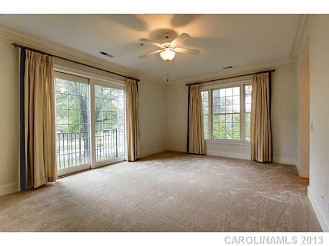 950 Queens Road, Unit 950 Charlotte, NC 28207 - Photo 12 of 16 Gallery Image 12