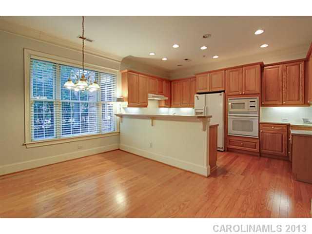 950 Queens Road, Unit 950 Charlotte, NC 28207 - Photo 10 of 16 Gallery Image 10