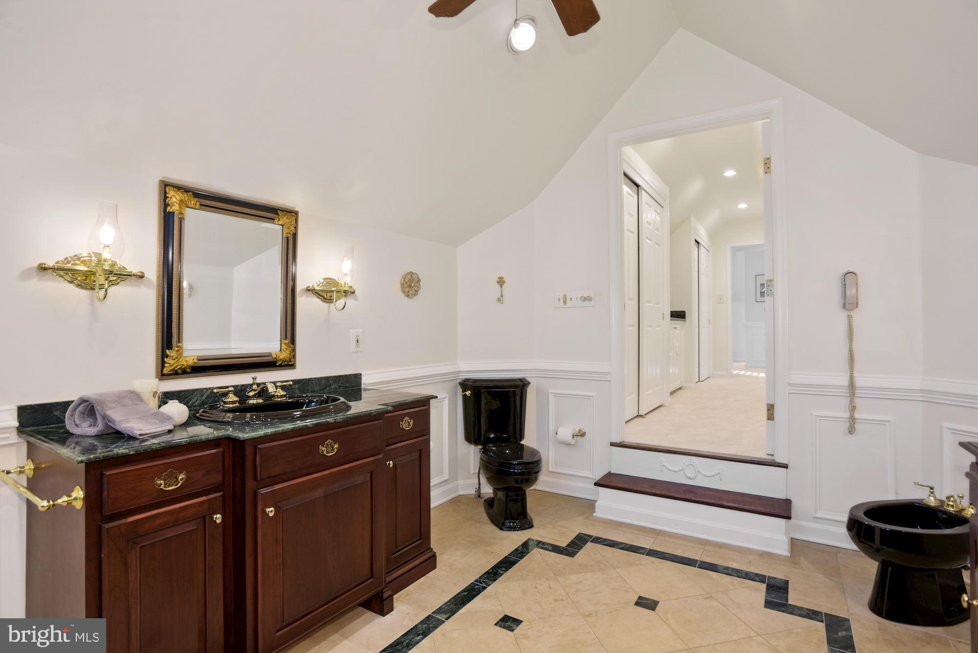 2272 Crows Nest Lane Reston, VA 20191 - Photo 24 of 36 Gallery Image 24
