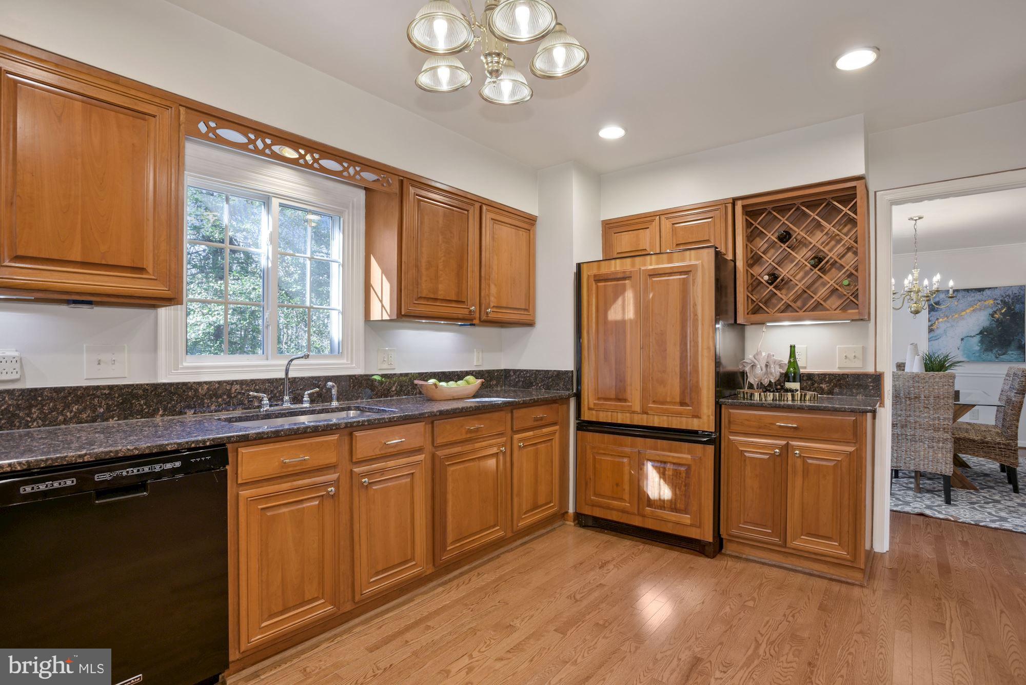 2272 Crows Nest Lane Reston, VA 20191 - Photo 7 of 36 Gallery Image 7