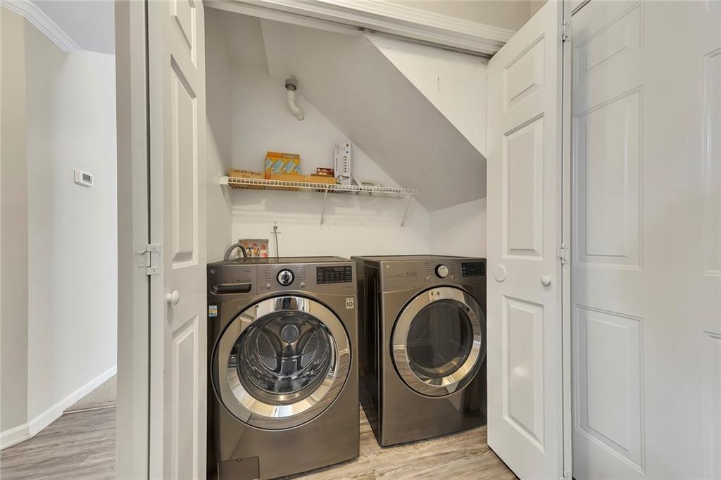 6326 Autumn View Way Northwest Acworth, GA 30101 - Photo 21 of 37 a utility room with dryer and washer