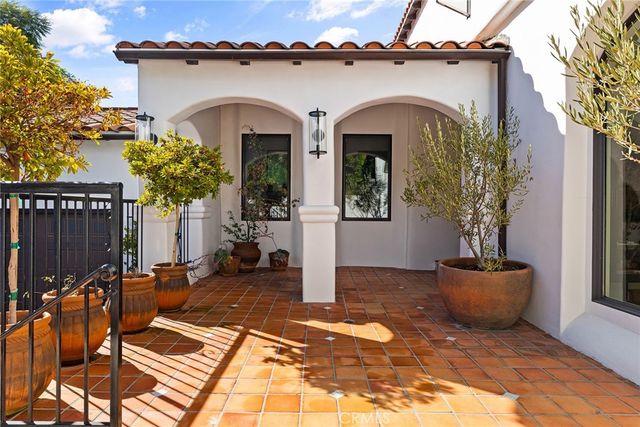 a view of entrance gate of house