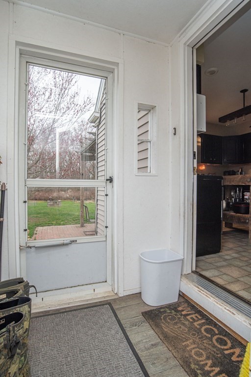 106 Davis Road Westport, MA 02790 - Photo 3 of 41 Gallery Image 3