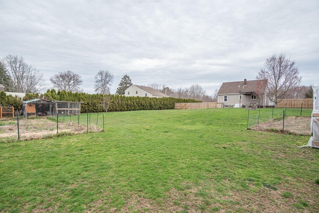 106 Davis Road Westport, MA 02790 - Photo 32 of 41 Gallery Image 32