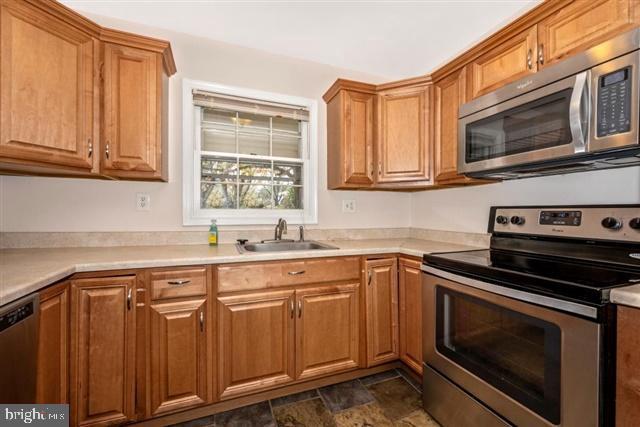 13921 Rippling Brook Drive Silver Spring, MD 20906 - Photo 17 of 47