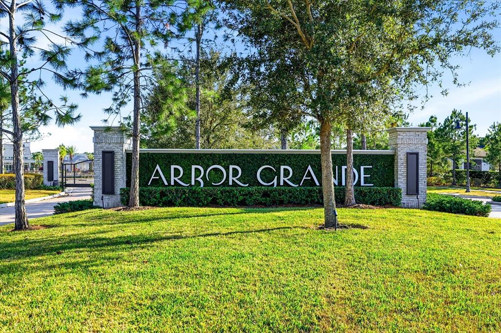 2405 Wildflower Run Lakewood Ranch, FL 34211 - Photo 3 of 66
