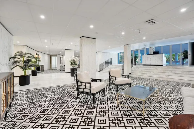 $630,000 | 2295 South Ocean Boulevard, Unit 505, Palm Beach, FL 33480