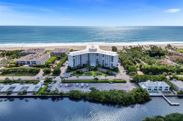 $630,000 | 2295 South Ocean Boulevard, Unit 505, Palm Beach, FL 33480