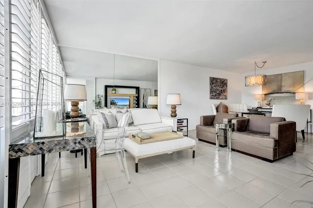 $630,000 | 2295 South Ocean Boulevard, Unit 505, Palm Beach, FL 33480