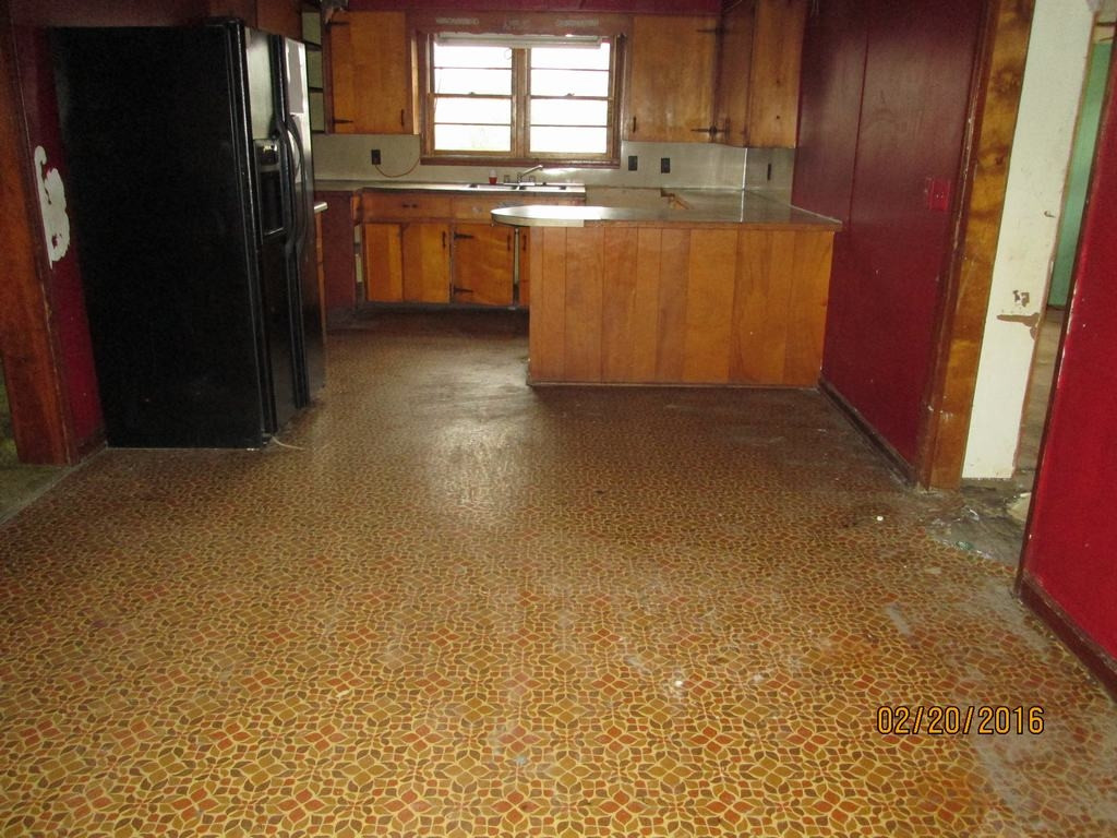 237 Washington College Station Road Limestone, TN 37681 - Photo 5 of 11 KITCHEN